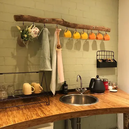 The Old Garage Bed & Breakfast Berkel-Enschot