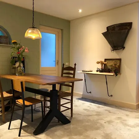 Bed & Breakfast The Old Garage Berkel-Enschot